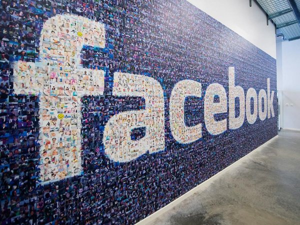 Facebook вновь предоставил отчет по утечке приватных данных